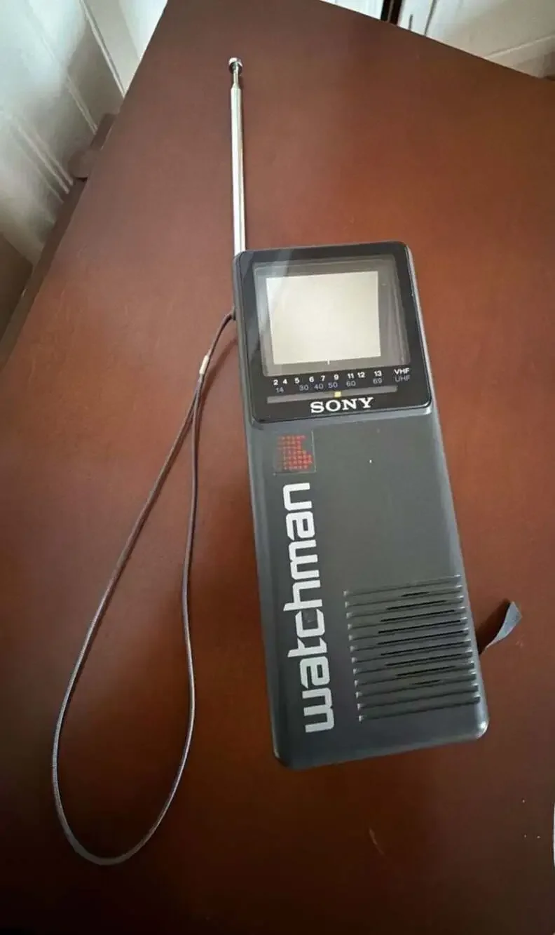 Vintage 1985 Sony Watchman FD-2A Portable Flat Black and White TV